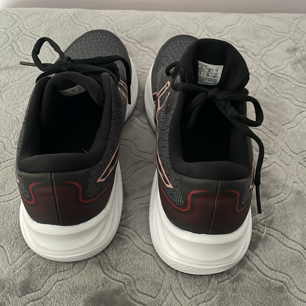 ASICS ortholite running shoes - Picture 3 of 6